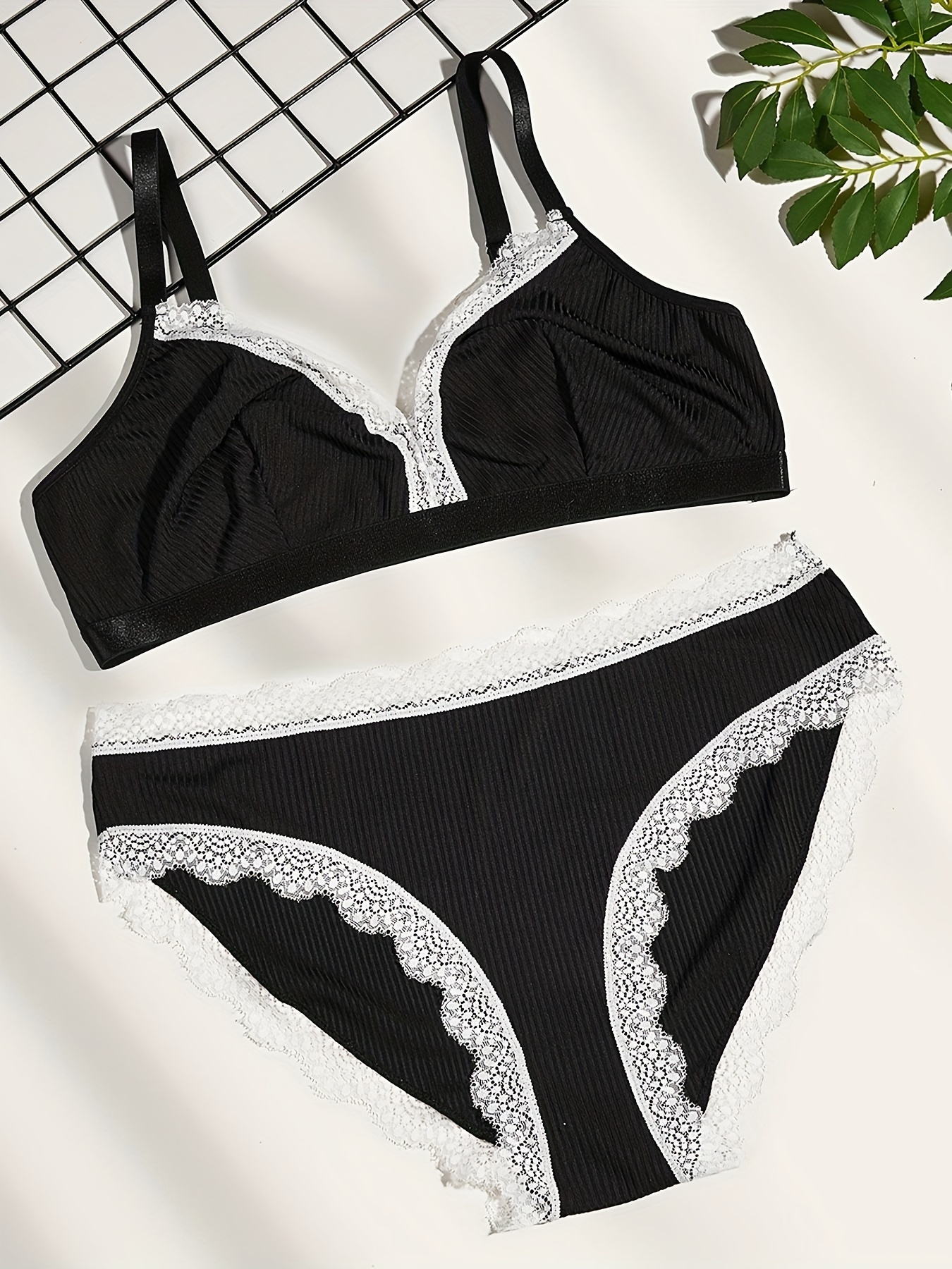 Aerie bra and thong set in black