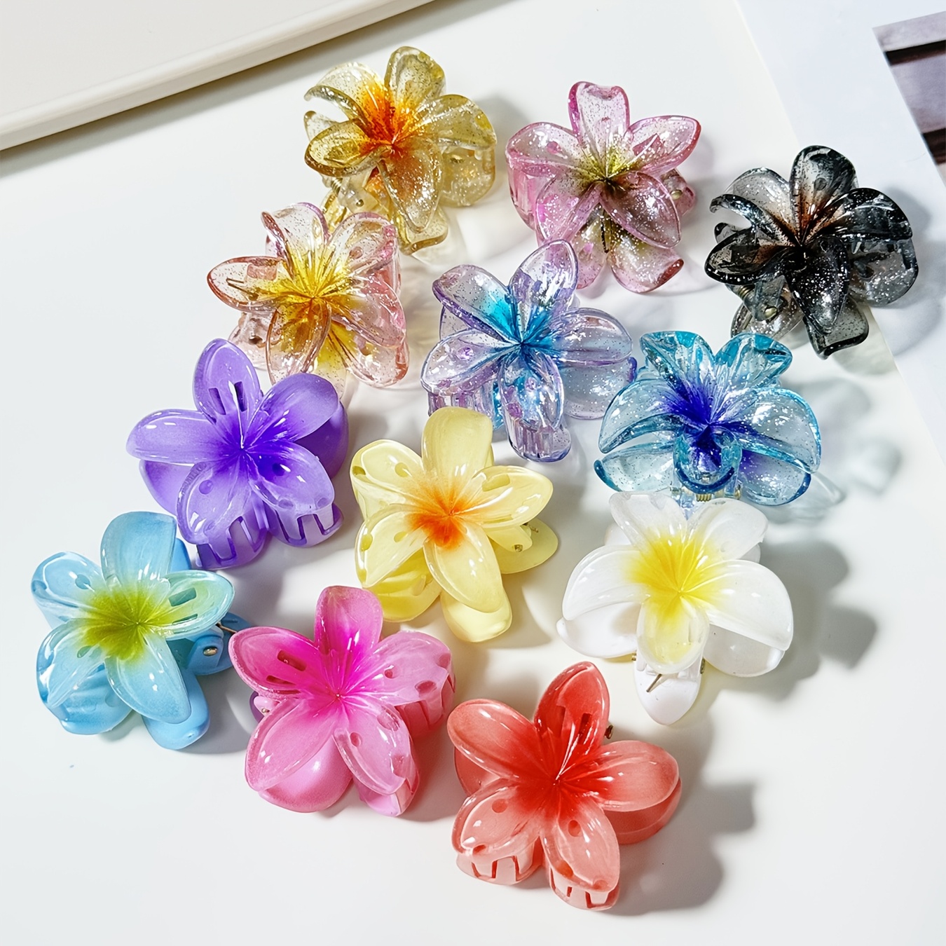 

12-pack Elegant Plastic Daisy Hair Clips - Cute Floral Frangipani Hair Accessories For Women And Girls, Mixed Hair Clips For , Small Solid Color Flower Shape Set