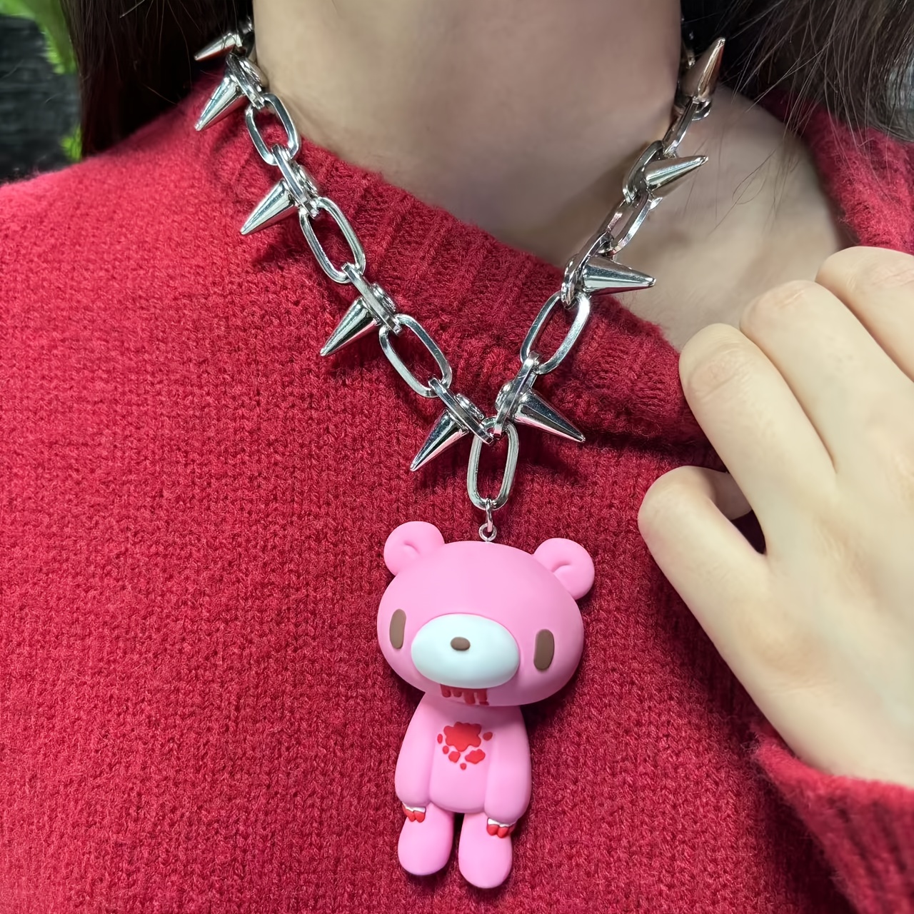 Image of Bear Pendant Necklace Y2k Style With Spiked Chain. Features In Pink/black. Punk-inspired Accessory For Fashion. Perfect For Fans Of Unique Hip-hop Street Style Necklaces