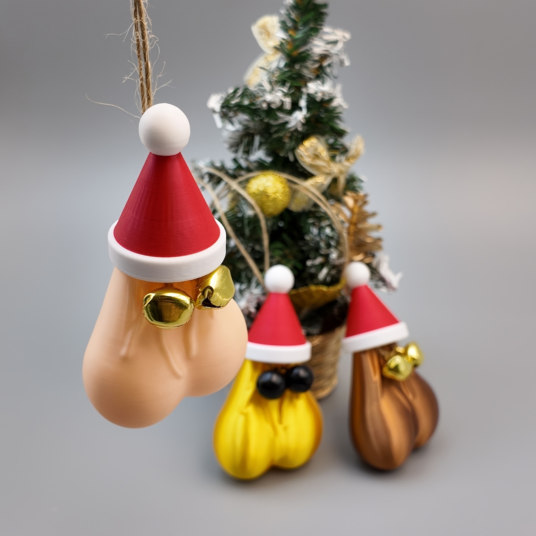 

1pc Style Christmas Bell Egg Ornament With Santa Hat, Novelty Hanging Decoration For Tree, Office & Home, Decor For Holidays, No Electricity Needed, Featherless - Options