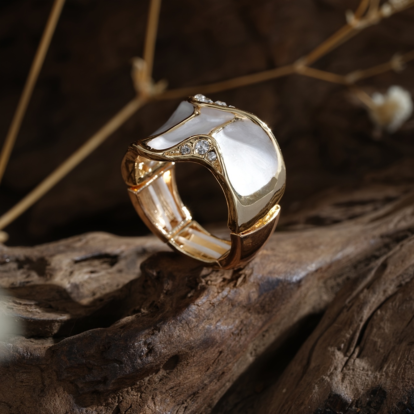 Women's Cringcoco Golden Plated Wavy Wide Statement Ring