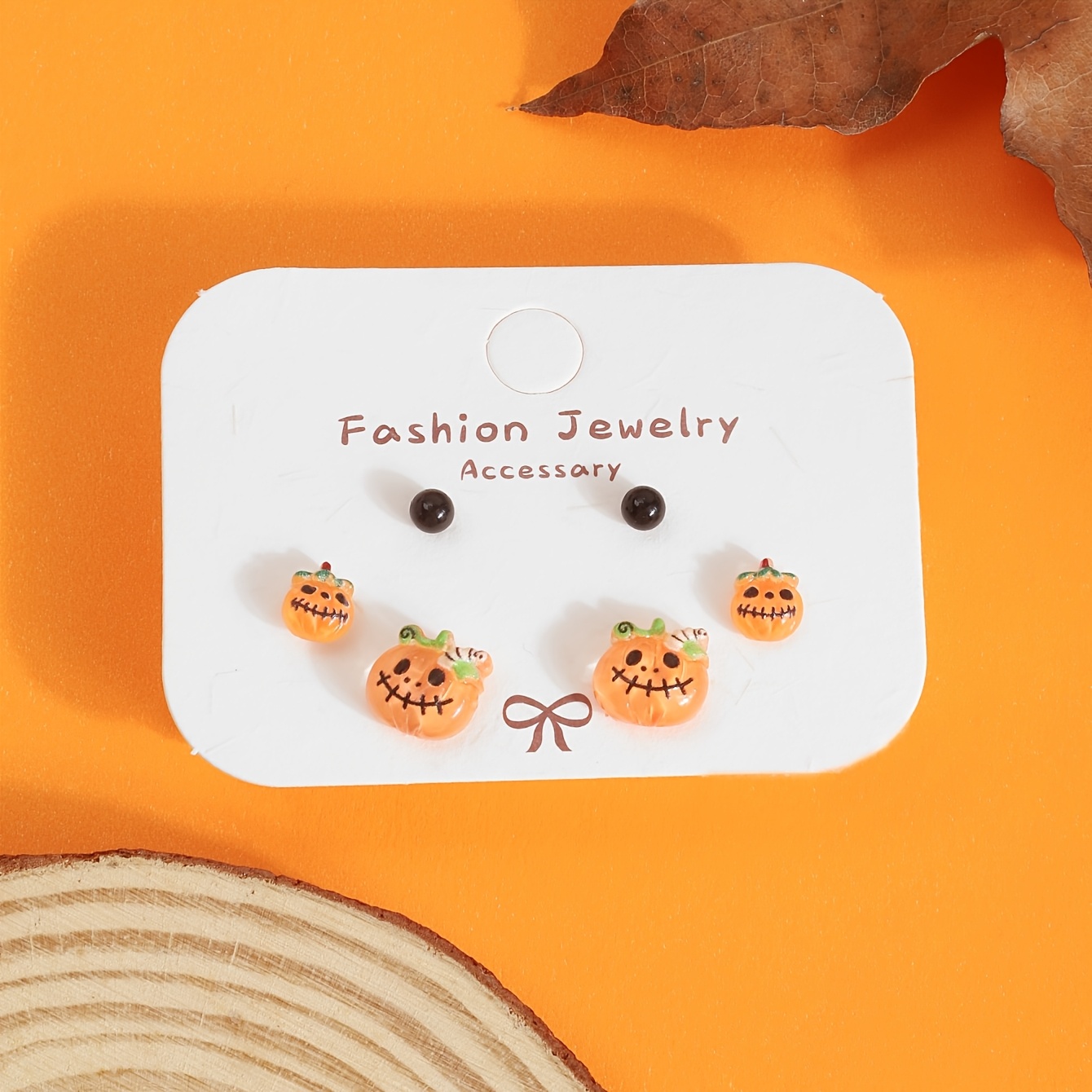 TEMU Ensemble de 6 boucles d'oreilles de citrouille d'Halloween, boucles d'oreilles mignonnes Jack-O'-Lantern, mini boucles d'oreilles rondes noires