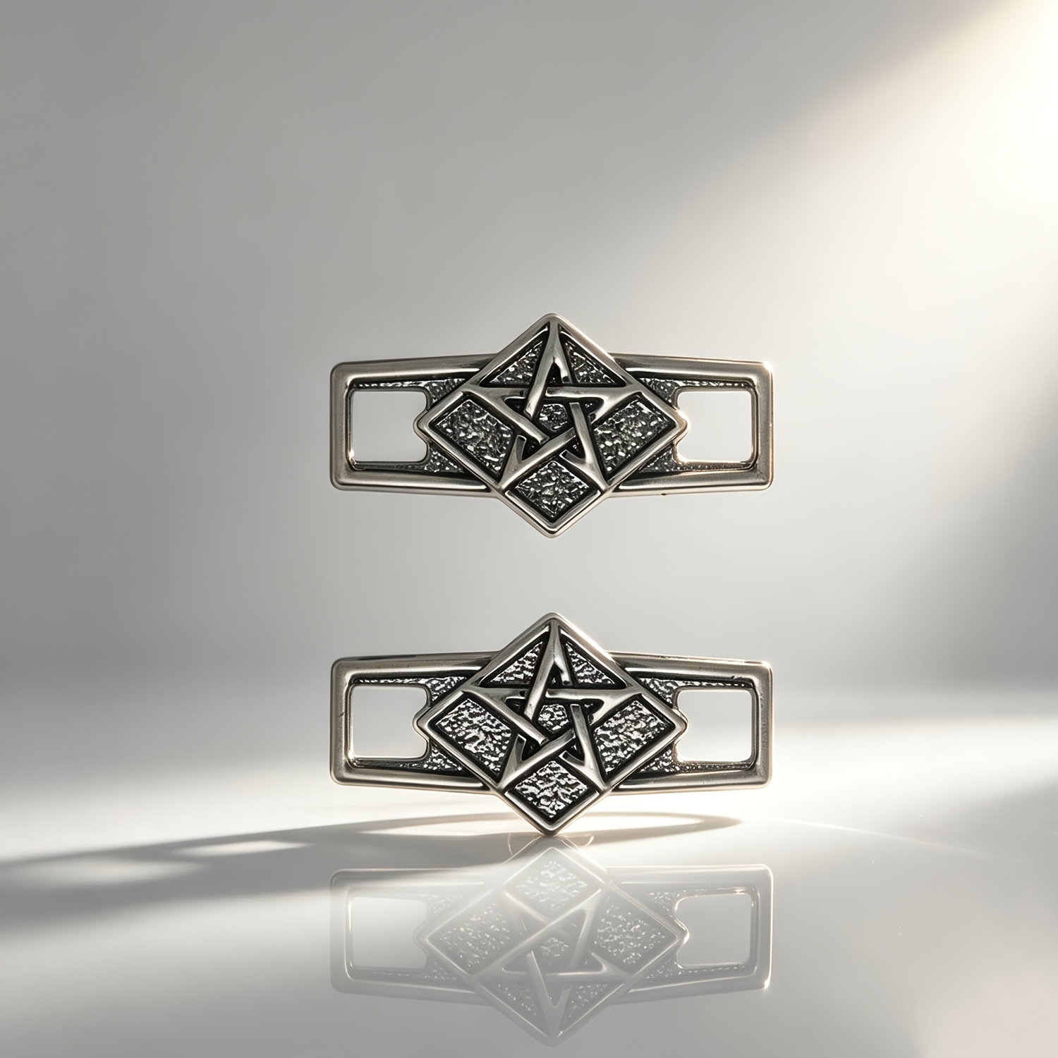 Image of 2025 New Five-pointed Star Shoelace , Metallic Shoe Accessory, Unisex, For Sneakers & Casual Shoes, Diy Decoration, Must-have For Trendsetters, Styling Essential