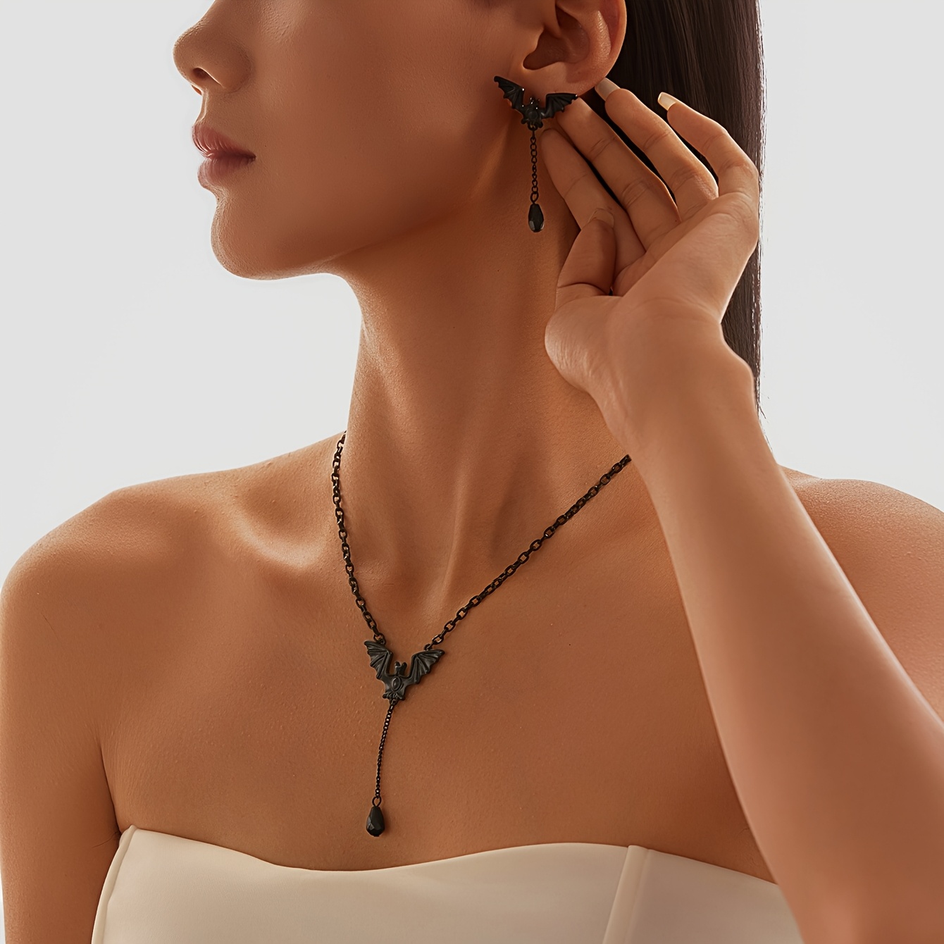 1 Set Jewelry Set Women's Bat Pendant Necklace Earrings Halloween Celebration Party Dark Gothic Style Exquisite