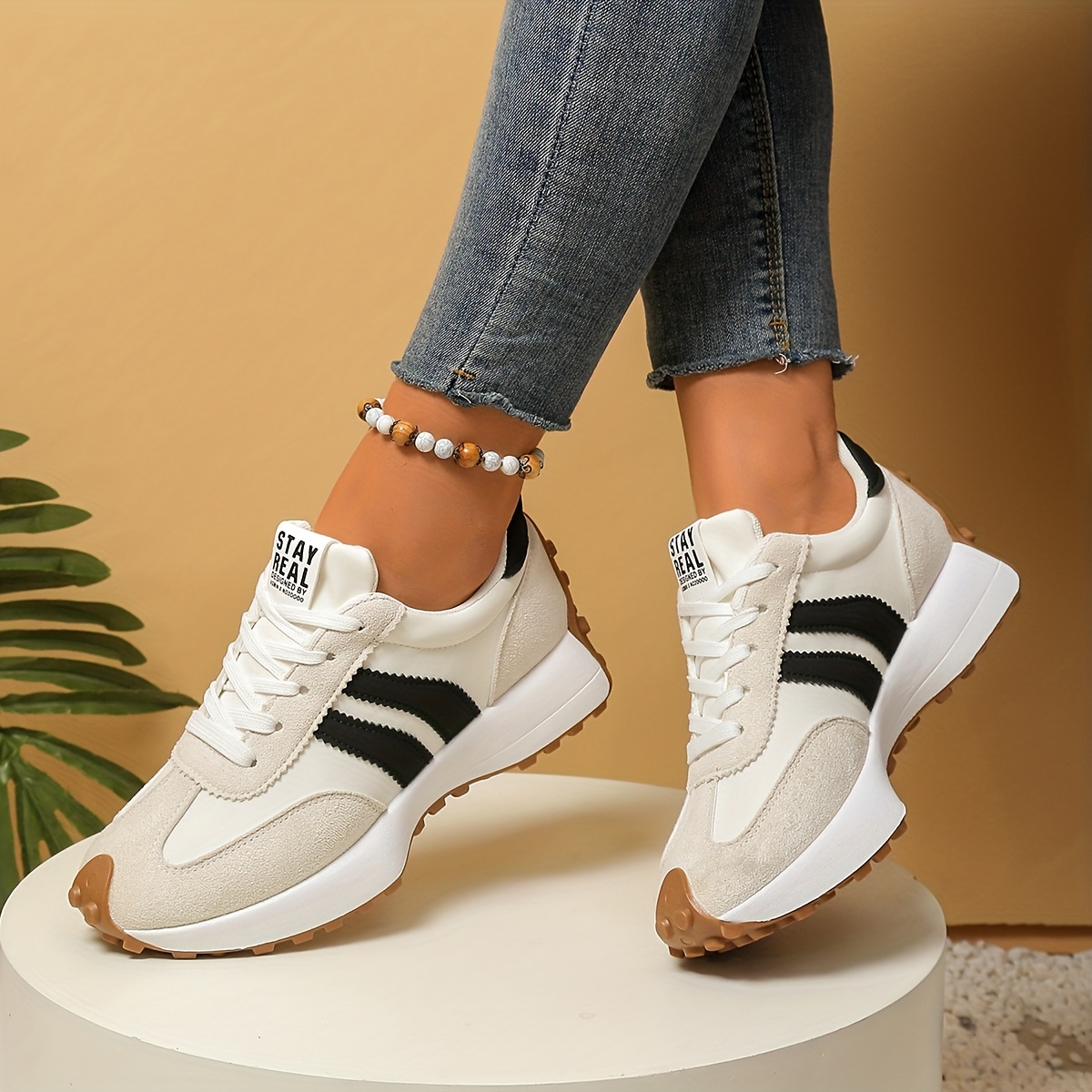 Image of Women's Fashionable And Versatile High-value Sports Skateboard Shoes, Outdoor Sports Board Shoes, Lightweight, Women Shoes, Sneakers