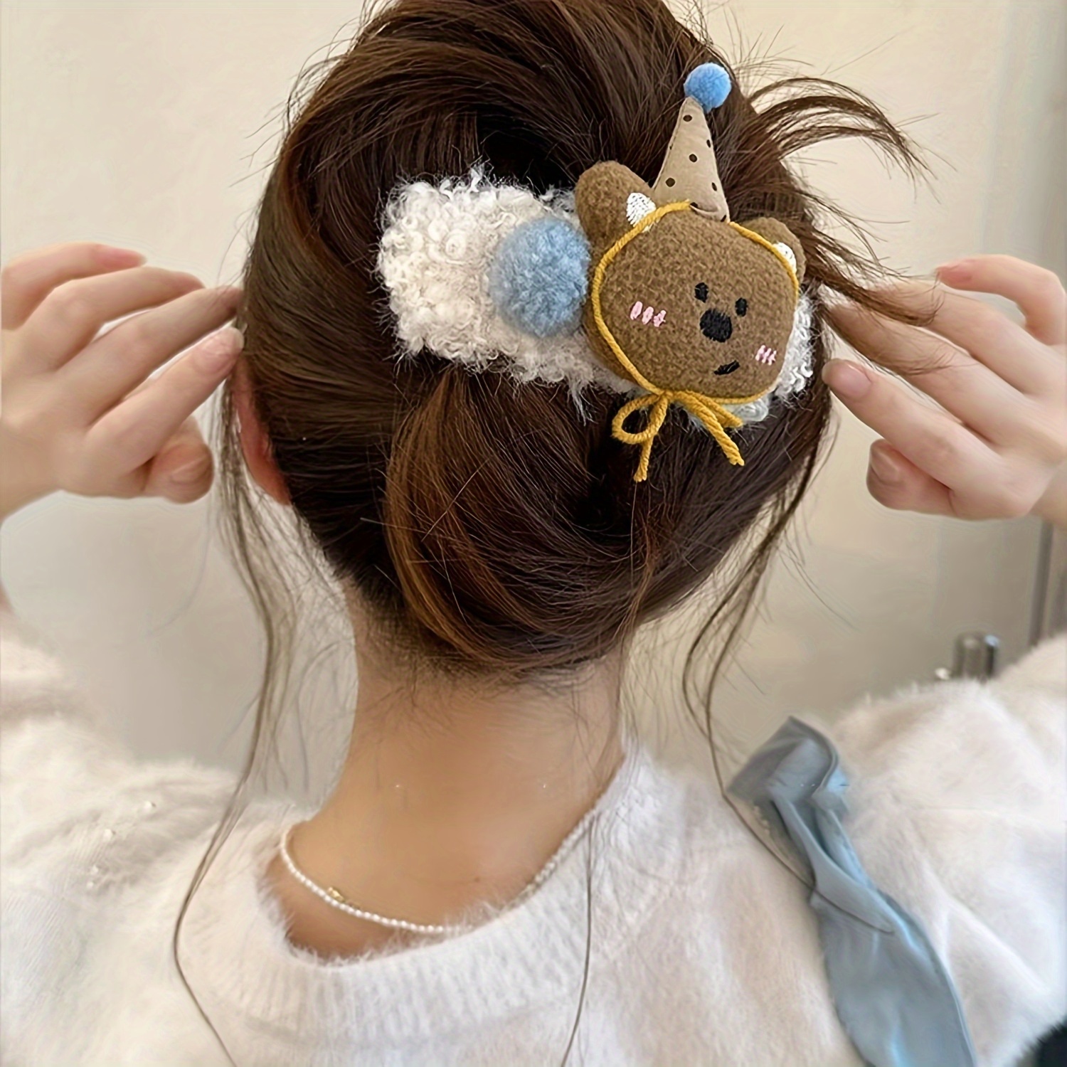 korean version of the versatile   cute plush panda rabbit large bb clip for women 2024 new high end sweet versatile headband with duckbill clip Product details 6