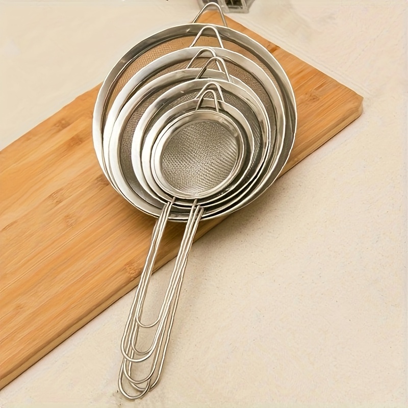 

Stainless Steel Colander, Kitchen Oil Spoon, Nest Colander, Oil Grid Baking Flour Sieve, Multiple Models From - A Gift Suitable - A Must-have Item For Home Kitchen