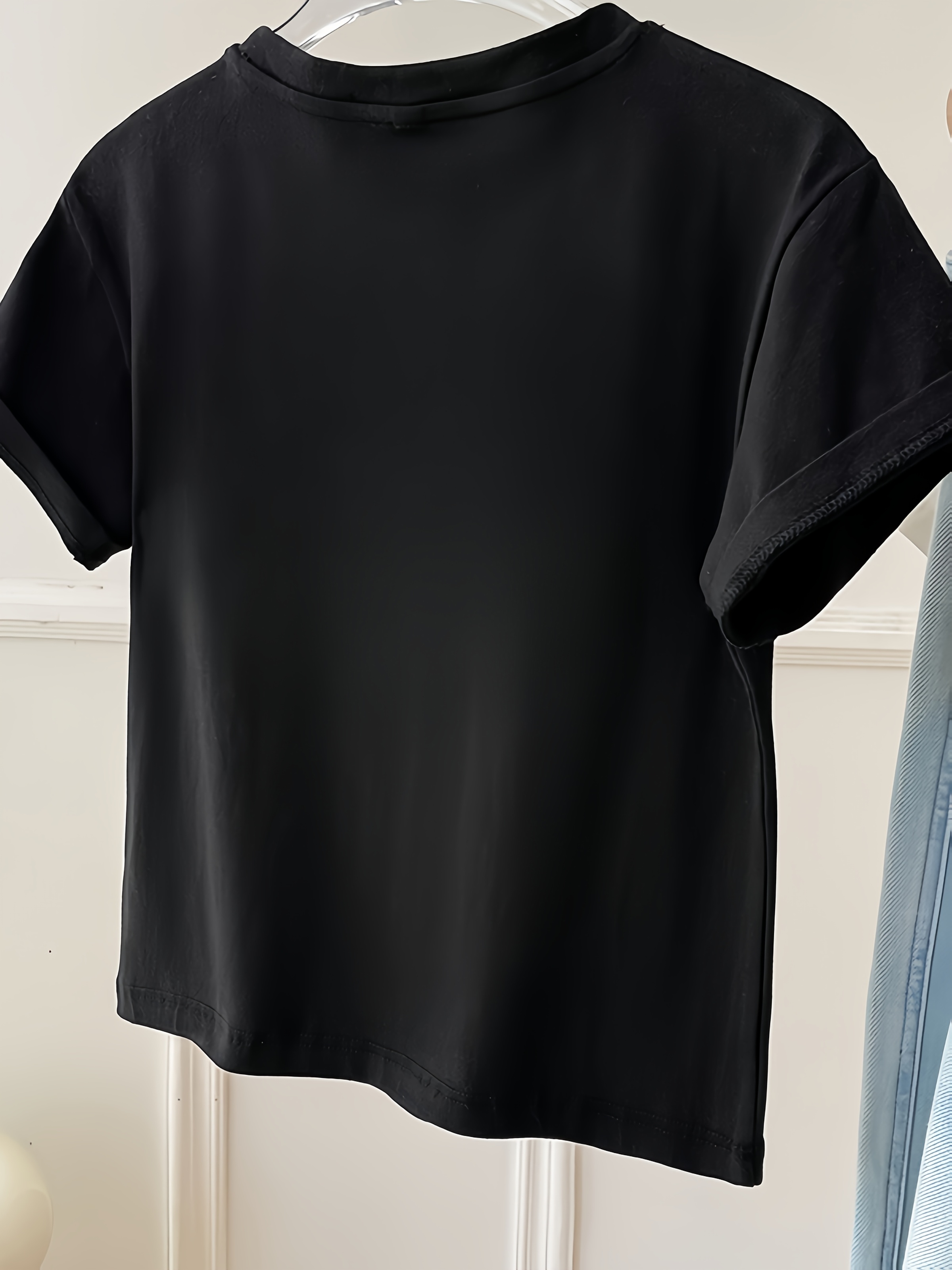 Women's Y2K Summer Crop T-Shirt - Slim Fit Short Sleeve Round Neck Top with Bold NY Letter Print, White & Black Graphic Tee for Casual Streetwear, Ladies T Shirts, Everyday Outfit, Urban Street Style, Breathable Fabric, Stylish Blouse, Streetwear Fans