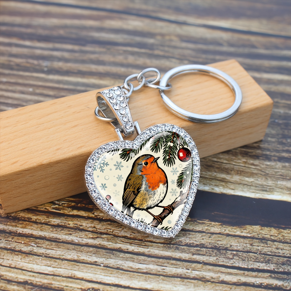 TEMU 1pc Heart Shaped Keychain | Dome-shaped Glass Inlay With Robin Bird And Snowflake Pattern, Decorated With Synthetic Zirconia Stones, Ideal For