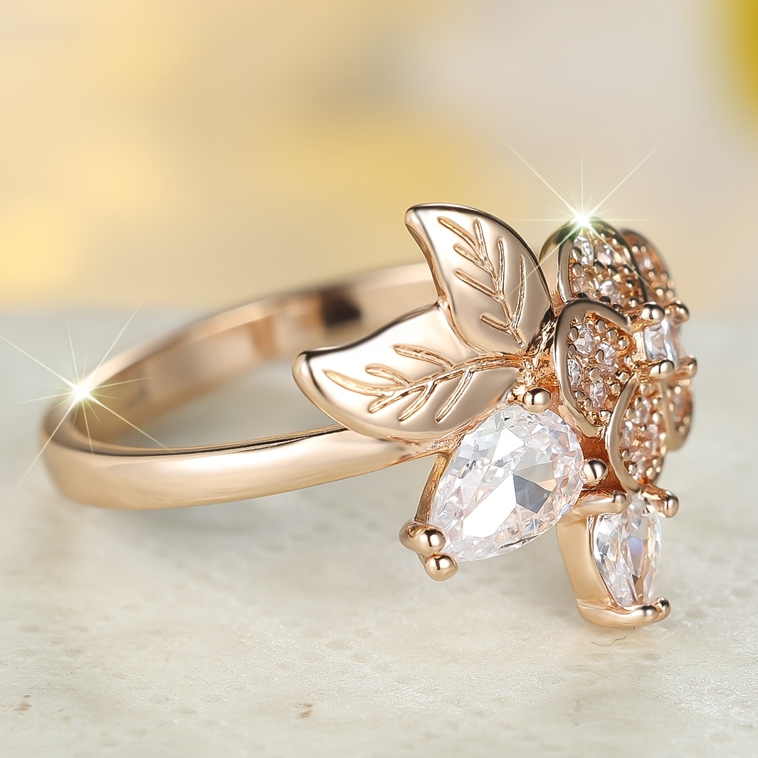 Women's Elegant White Cubic Zirconia Flower Ring