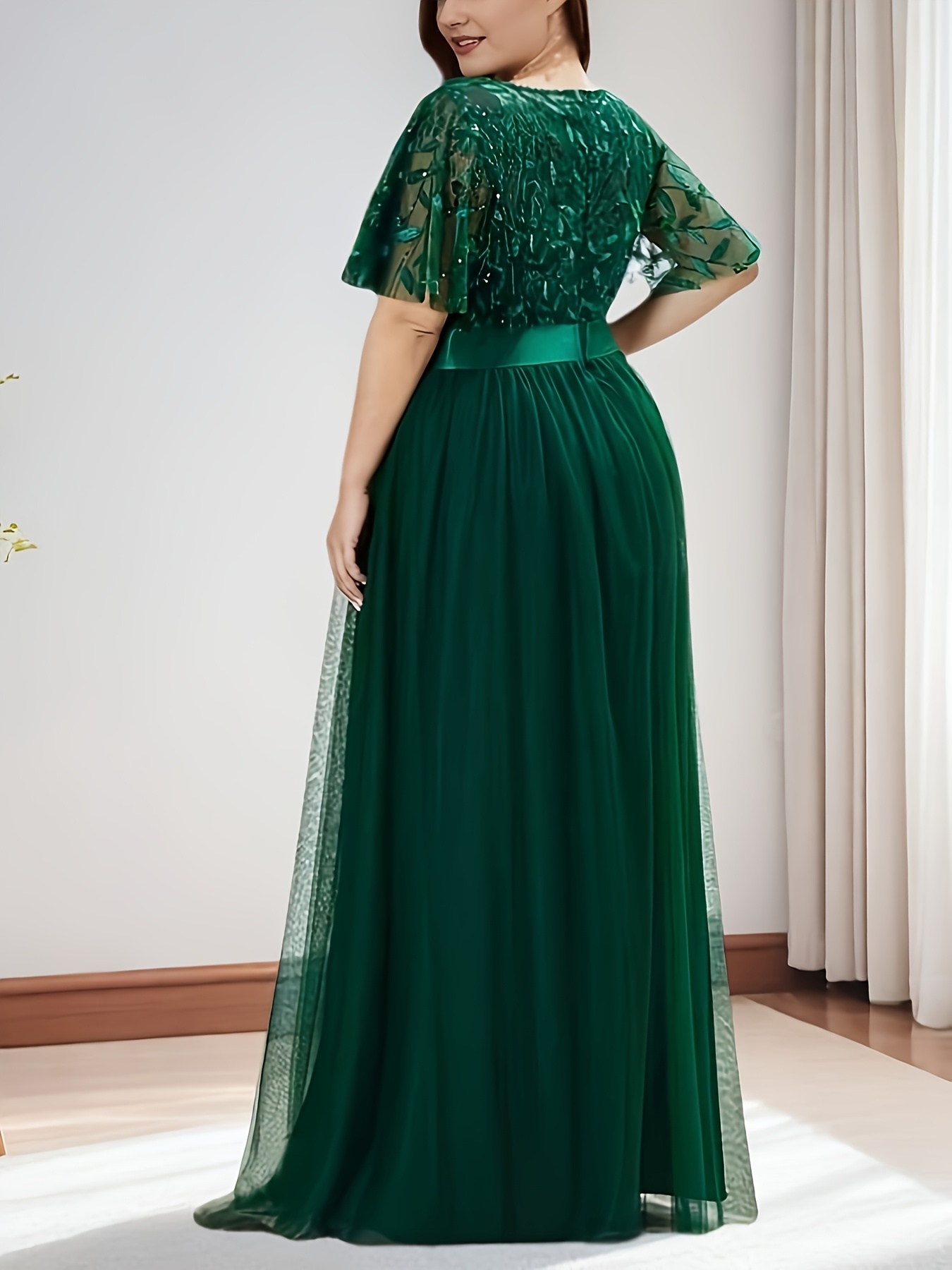 Plus Size - فستان سهرة أنيق بحجم كبير مع زينة زهور - فستان حفلات بدون أكمام بأسلوب A-Line، لون صلب، إغلاق بسحاب، قمة ملائمة وتنورة طويلة للزفاف والولائم والمناسبات الرسمية، ملابس زفاف للضيوف | فستان مزخرف بالزهور | خطوط مريحة