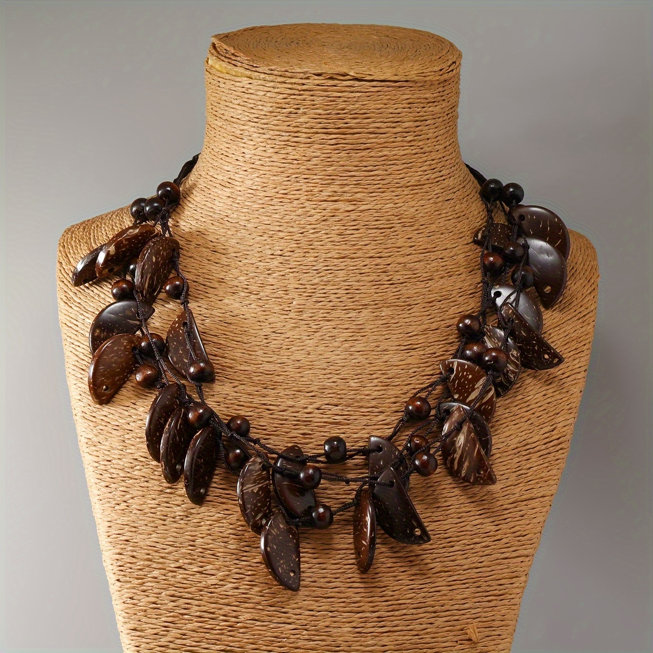 

-chic Handcrafted Wooden Shell Necklace - Vintage & Minimalist Style For Casual Attire, European And , Bohemian