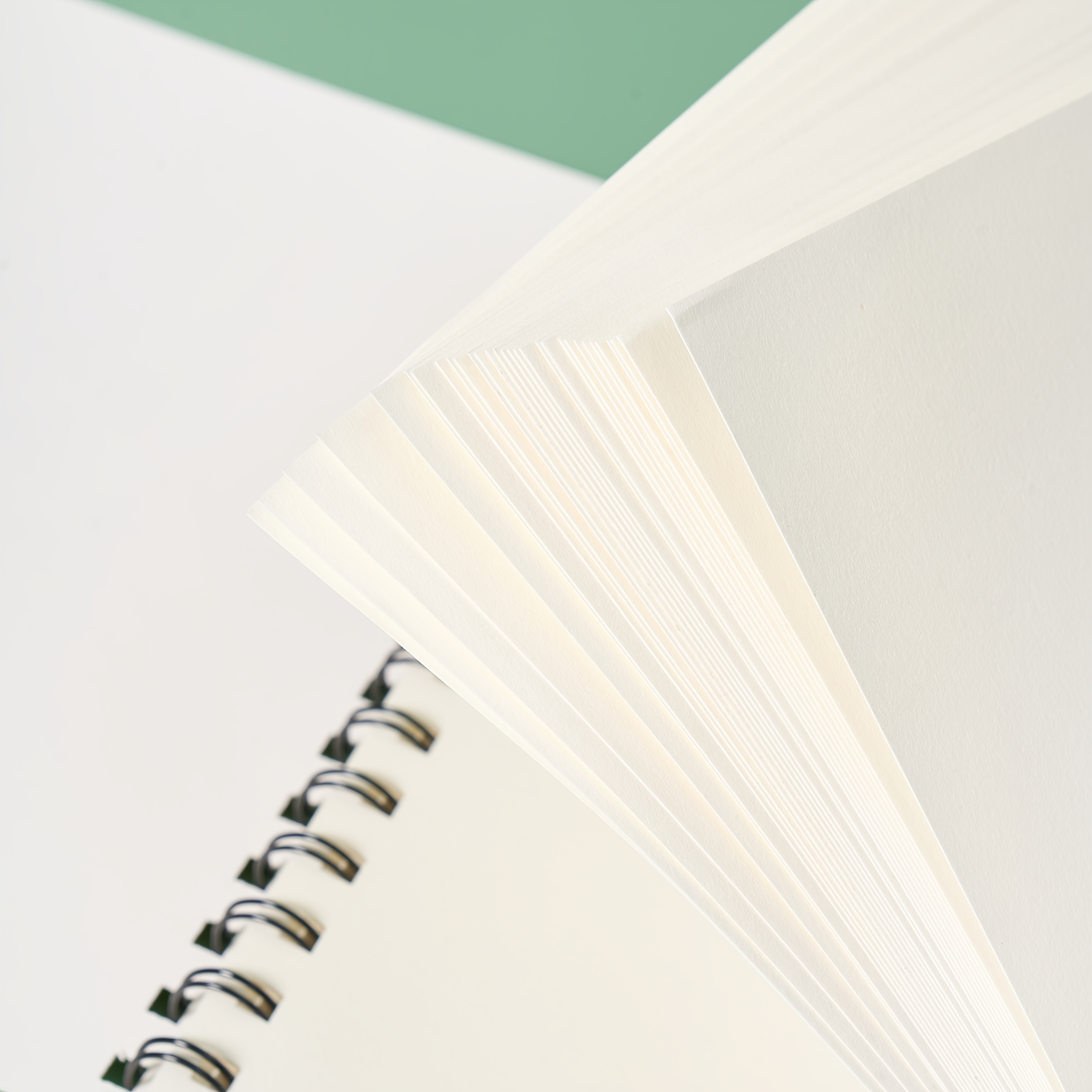 A4 Thick Sketchbook for Beginner Art Students, 30 Sheets