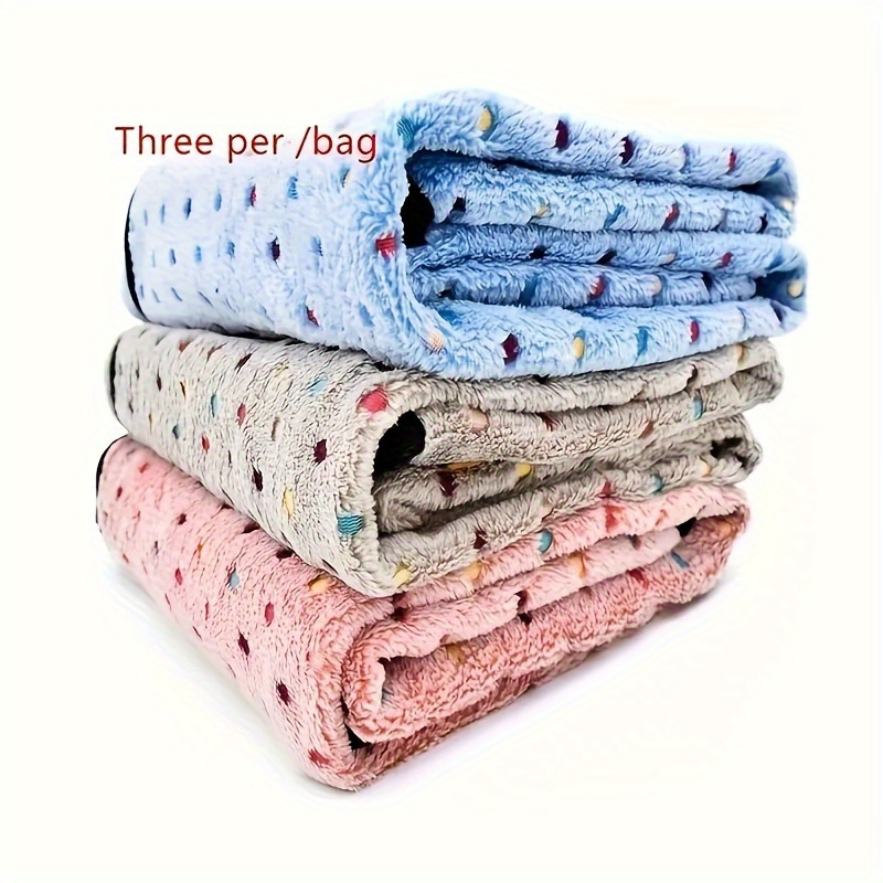 

3-pack Pet Blankets With Stain Resistant Polyester Fiber, Machine Washable, Suitable For Extra Small To Large Dogs - Cozy Dot