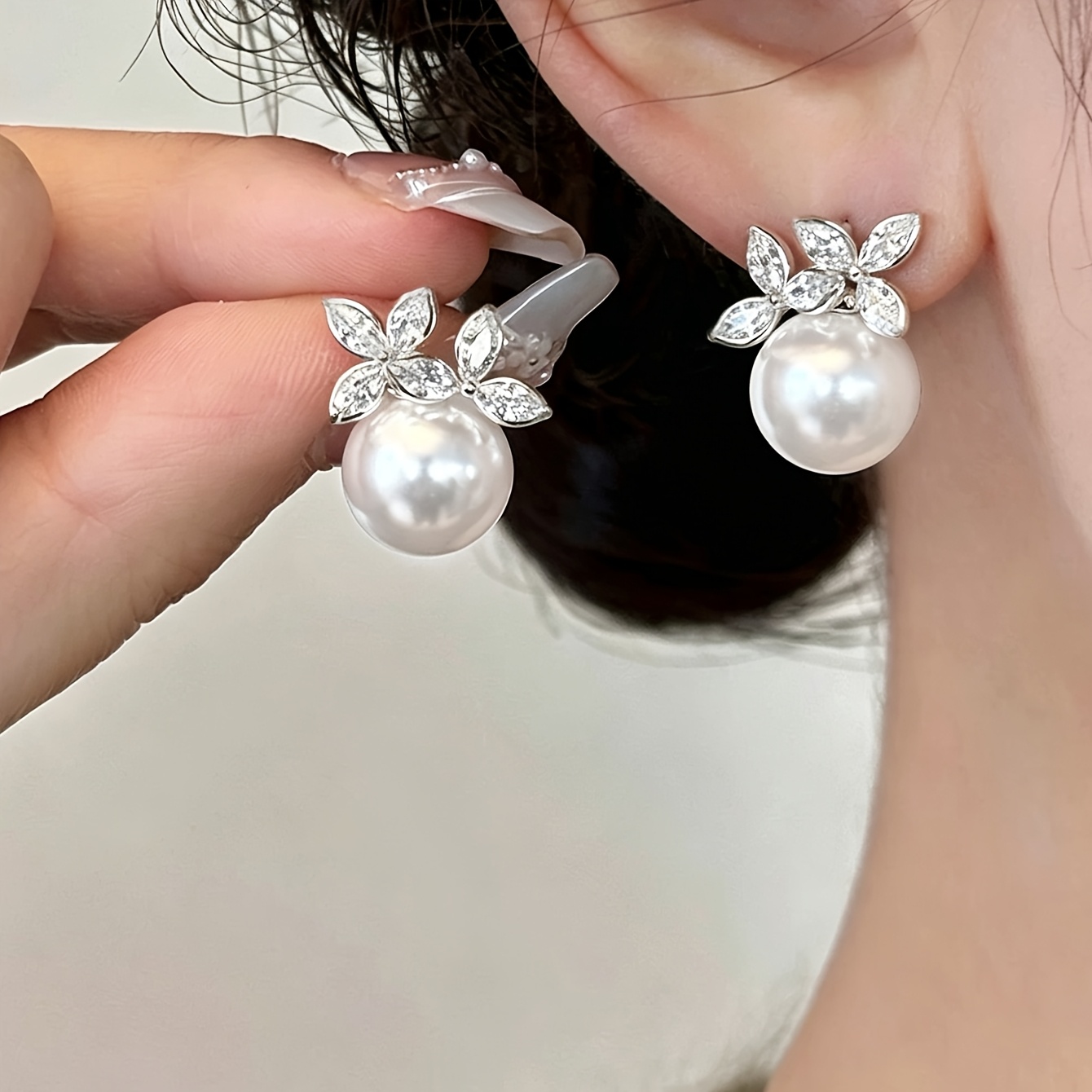 TEMU 1 Pair Of Fashionable, Elegant, Exquisite, High-end Stud Earrings With A , Gentle Temperament, Suitable For Daily Wear, Casual , Gatherings, And