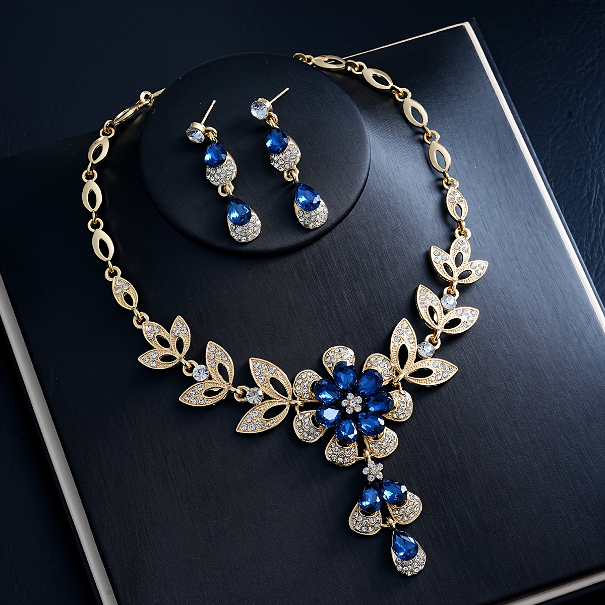 TEMU Ensemble de 2 pièces, Collier et Boucles d'Oreilles à Motif Floral Bleu, Accessoires de Mariée, Convient pour Banquets, Fêtes et Cadeaux