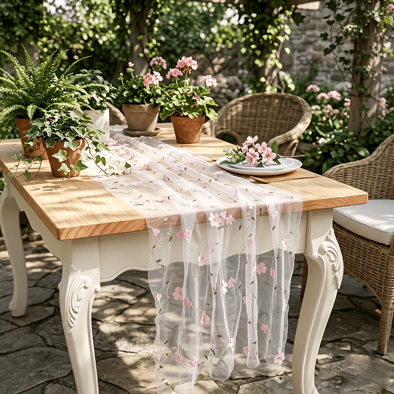 TEMU 1 chemin de table en tulle blanc avec broderie florale rose, 108 pouces, en , pour fêtes à , décoration de table de restaurant pour les fêtes