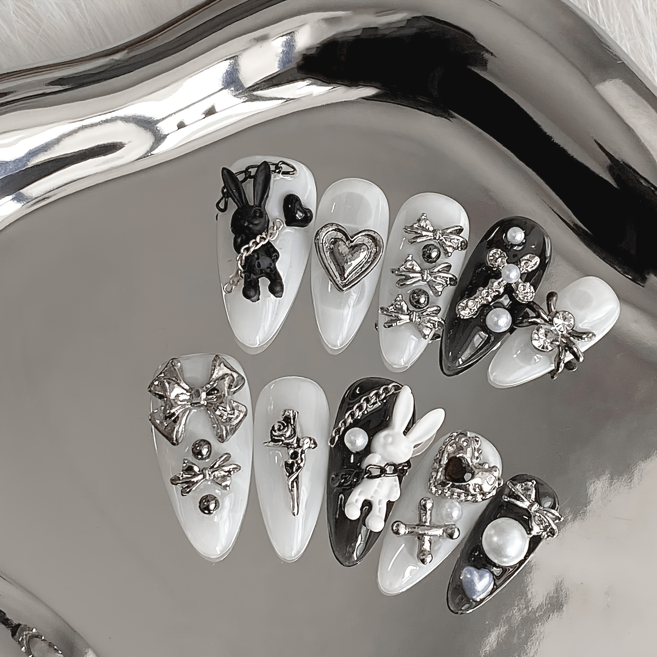 Image of 10pcs Set Sweet And Cool Style Heavy-duty Detachable And Reusable Almond-shaped False Eyelashes, Suitable For Parties And Special Occasions