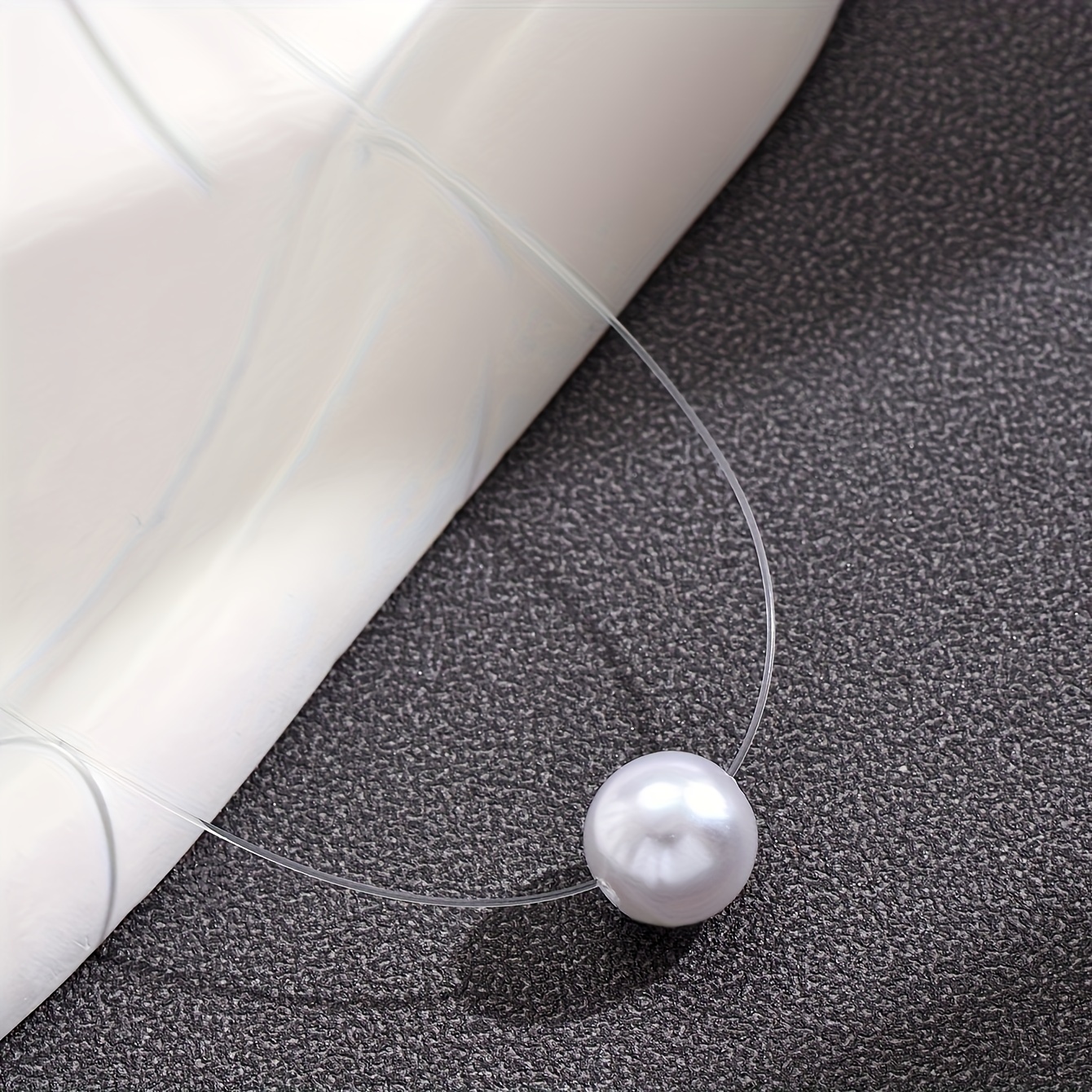 Women's Single Faux Invisible Necklace for Casual Style