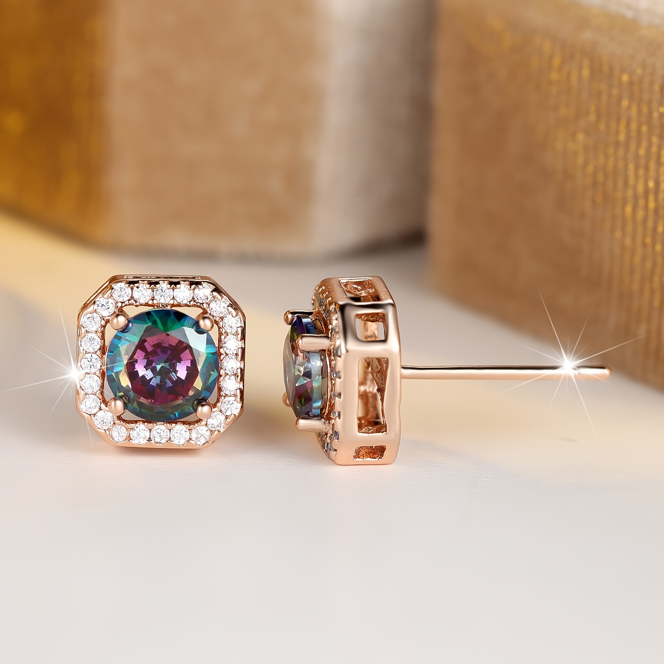 Women's Luxurious Iridescent Square Synthetic Zirconia Stud Earrings