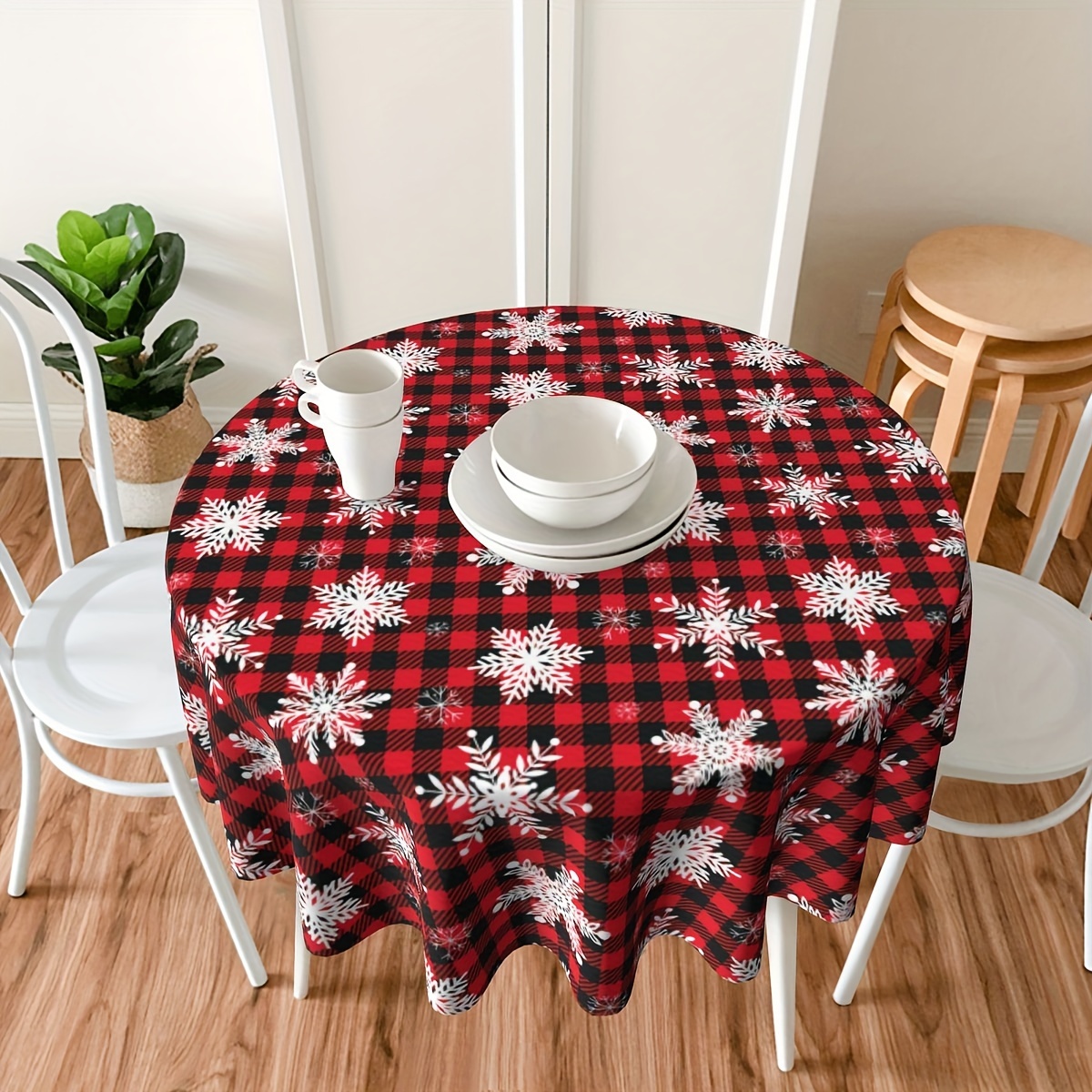 

Christmas Snowflake Plaid Round Tablecloth - 100% Polyester Woven Machine Made Cover For Holiday Family Gatherings - Festive Red & Black Pattern - Single Piece