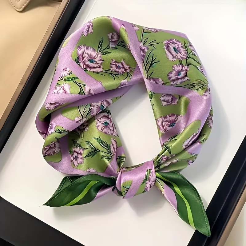 

Écharpe Carrée en Satin à Imprimé Floral Vert de 27.5" - Foulard Élégant et Fin de Style Bohémien pour Femmes, Protection Solaire et Résistance au Vent pour /Été, Lavage à ou , Foulard pour Cheveux