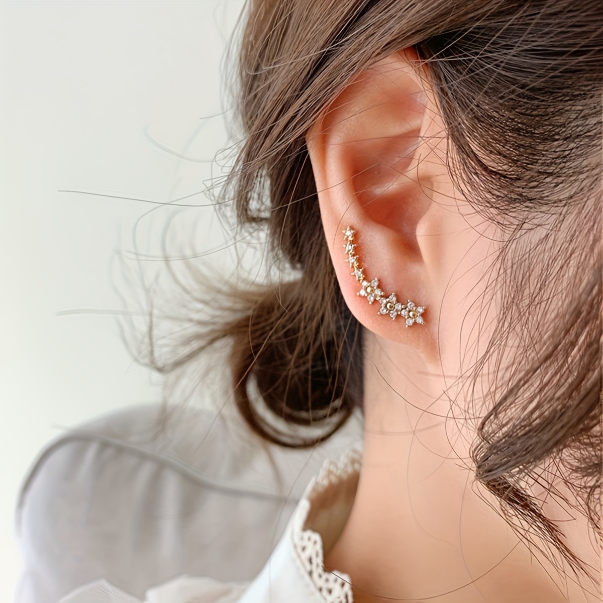 

1 Pair Elegant Style Five-pointed Star Hoop Earrings, Suitable For Sweet Women To Daily Clothing, Party Decoration