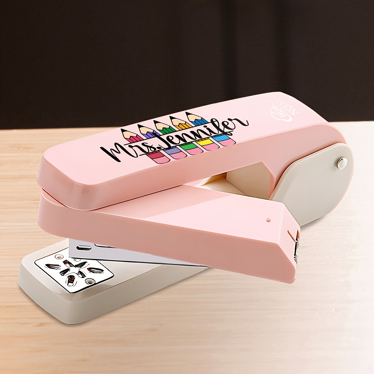TEMU 1 Customized Ergonomic 360-degree Rotating Stapler, Teacher Gift, Engravable With Name, Lightweight Manual Iron Construction, Easy Stapling For
