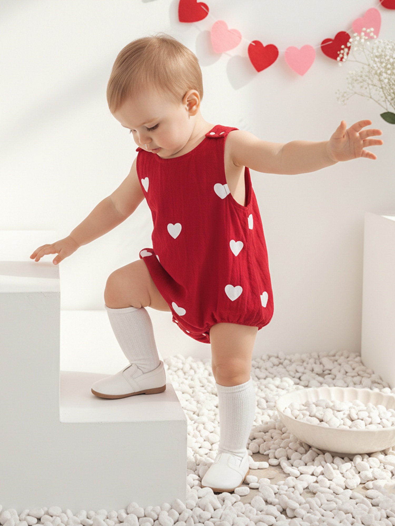 Valentine's Day Sleeveless Crew Neck Heart Print Romper