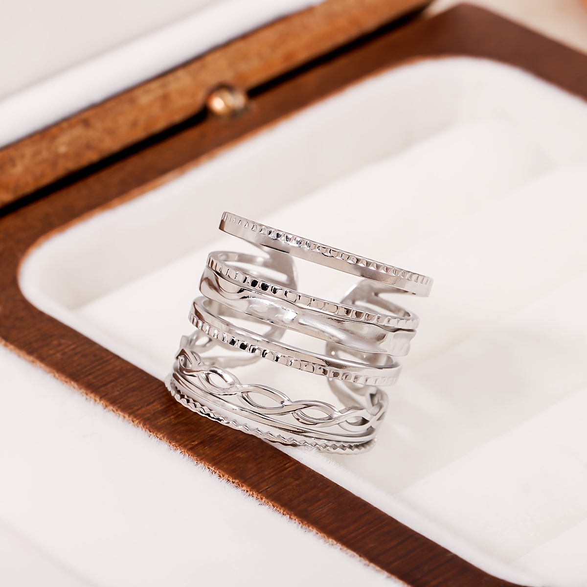 Hollow Stainless Steel Wide-band , Retro Niche Design, Material That Does Not Fade, A Unisex Fashion Accessory For Daily Styling