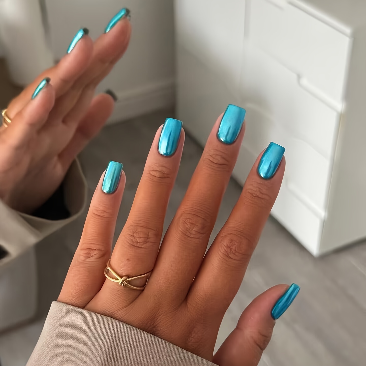 Sky Blue Chrome Press-On Nails