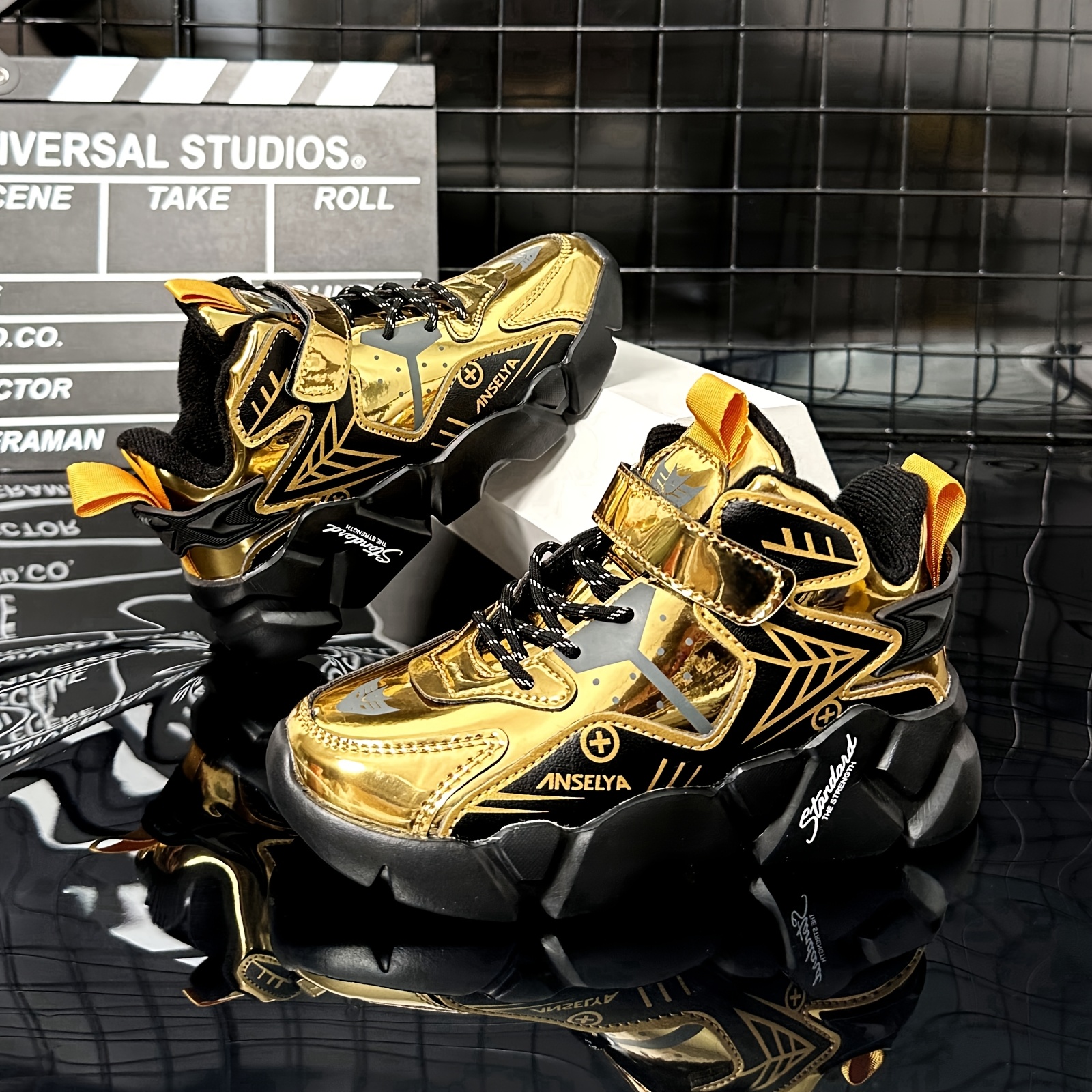 Jongensmode-sneakers - Duurzame laagtop-basketbalshoes met sluiting, ademende stofinleg en EVA-gepolijste zool voor outdoor-hardlopen, casual-draag - Comfort voor alle seizoenen, basketbalshoes, sportkleding, stijlvolle design met lusen, gevoerde EVA-zool