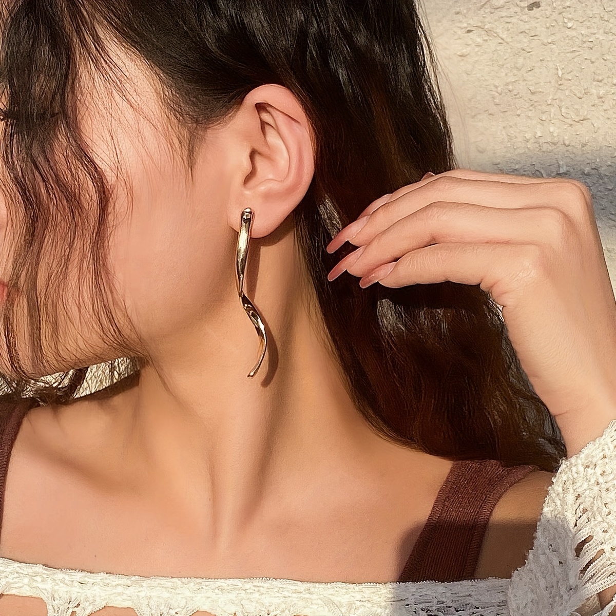 

1 Paire de Clous d'Oreilles et Courbés et Tendance