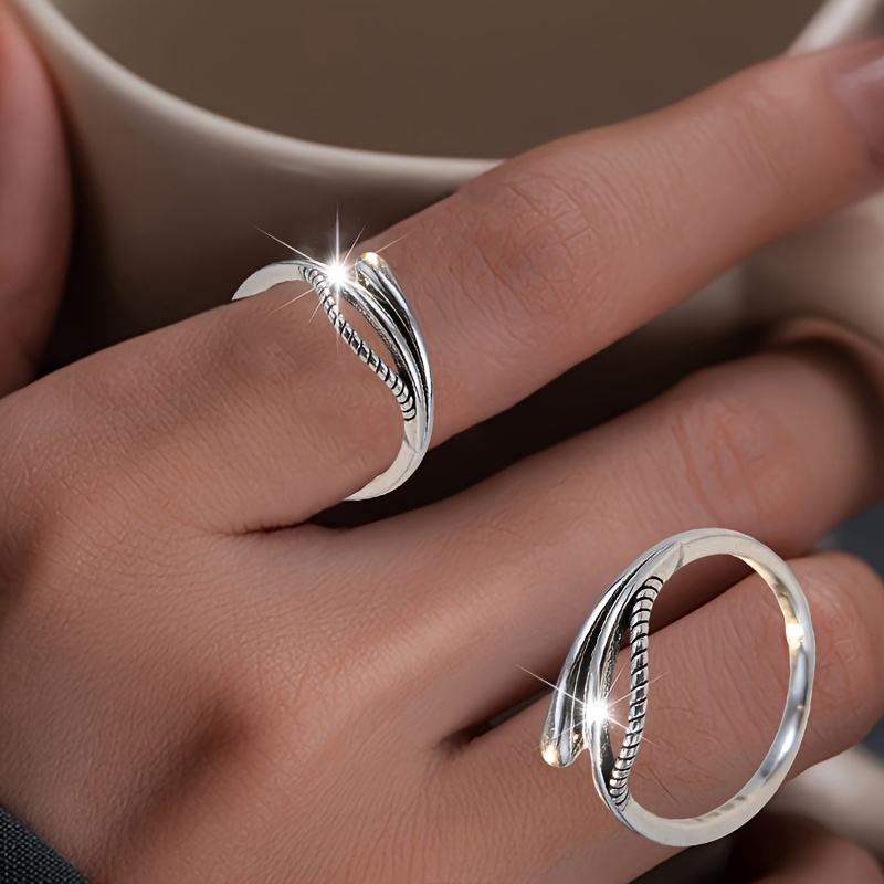 Women's Vintage Fashion Irregular Geometric Lines Ring