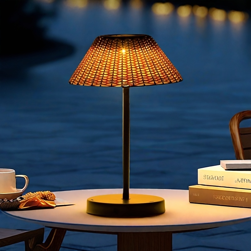 Solar Powered Outdoor Table Lamps Waterproof Lamp Solar-Powered