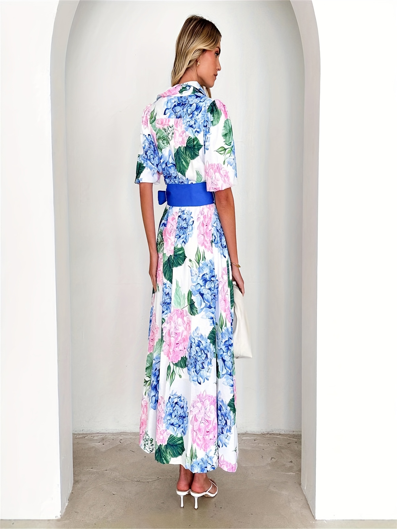 ladies elegant and fashionable printed dress with short sleeves waist belt and v neck Product details 2