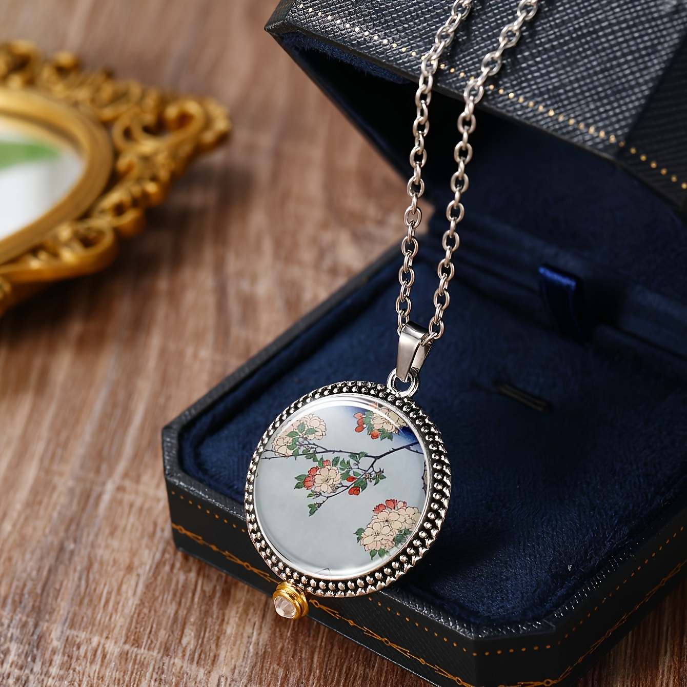 3pcs Elegant Floral Pattern Round Glass Base Jewelry Set