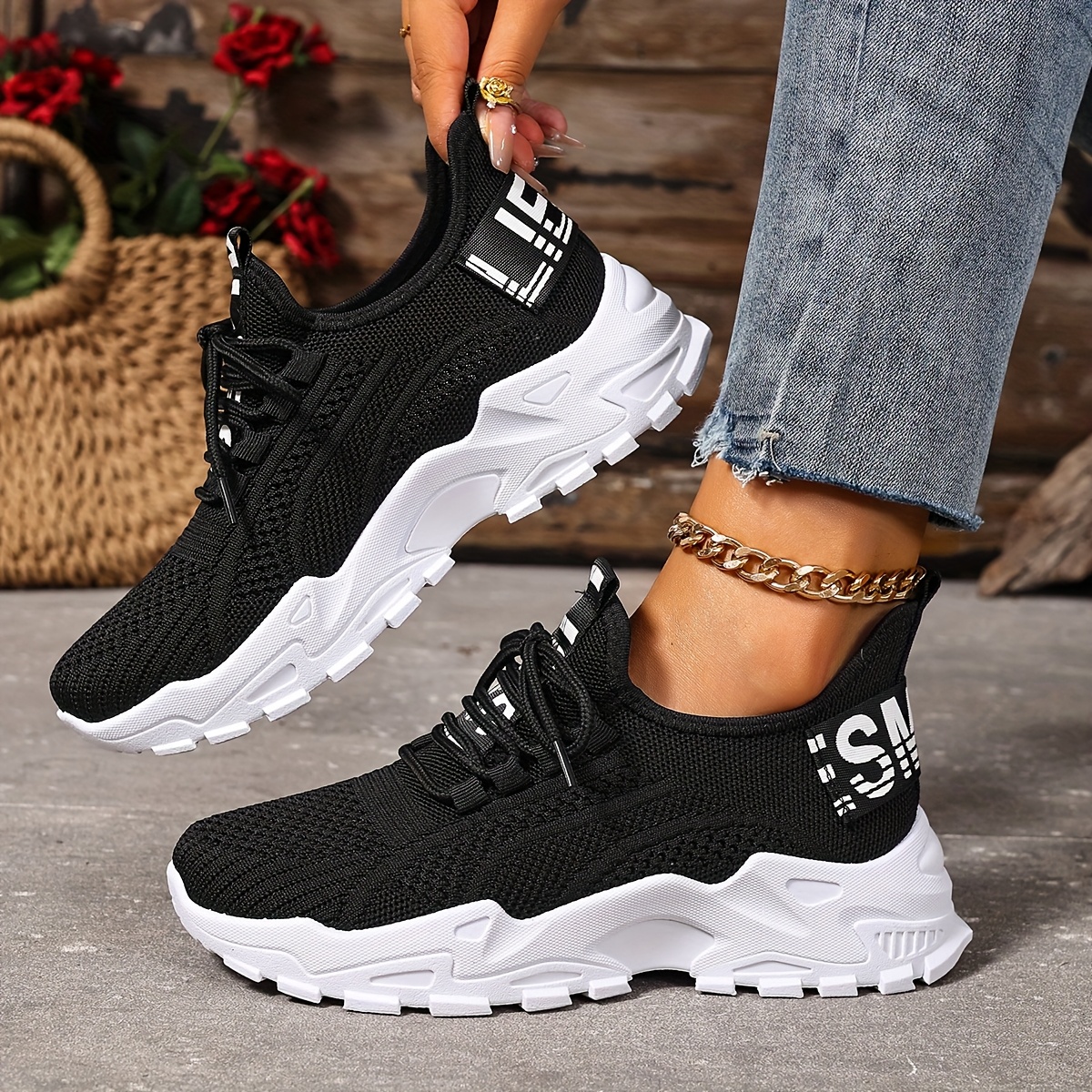 Women'S Shoes, Women'S Fashion Casual Shoes, New Women'S Shoes, Black White, Lightweight Soft-Soled Running Shoes, Comfortable And Breathable Sports Shoes, Outdoor, Vacation Travel, Casual Sports Women'S Shoes, Slip-On Lace-Up Women'S Shoes