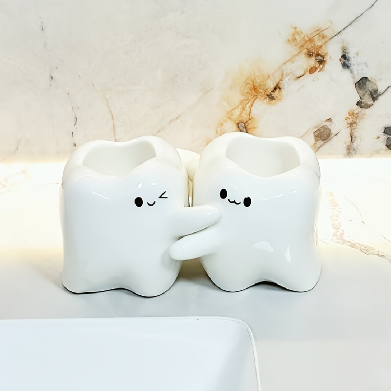 Whimsical Design Creative White Toothbrush Holder, Ceramic Electric Toothbrush Stand, Suitable For Bathroom Vanity, Usable By Couples Or Family , A Pair Of Decorative Everyday