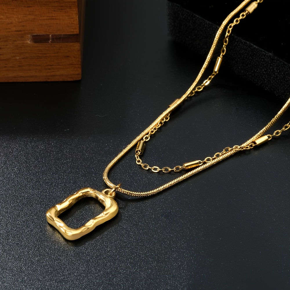 Women's Luxurious Double-Layer Square Pendant Necklace