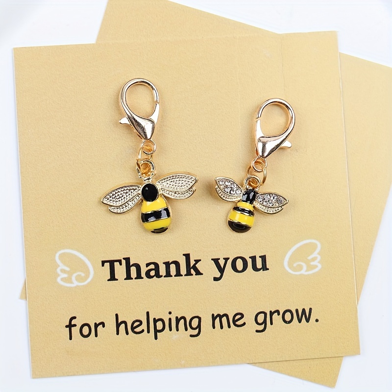 

1pc/2pcs Thank You For Helping Me Grow! Cute Bee Keychain Gifts, Perfect Key Chain Appreciation Gift For Women Men, Graduation Back To School Retirement Gifts For Colleague Teachers Nurse Gifts
