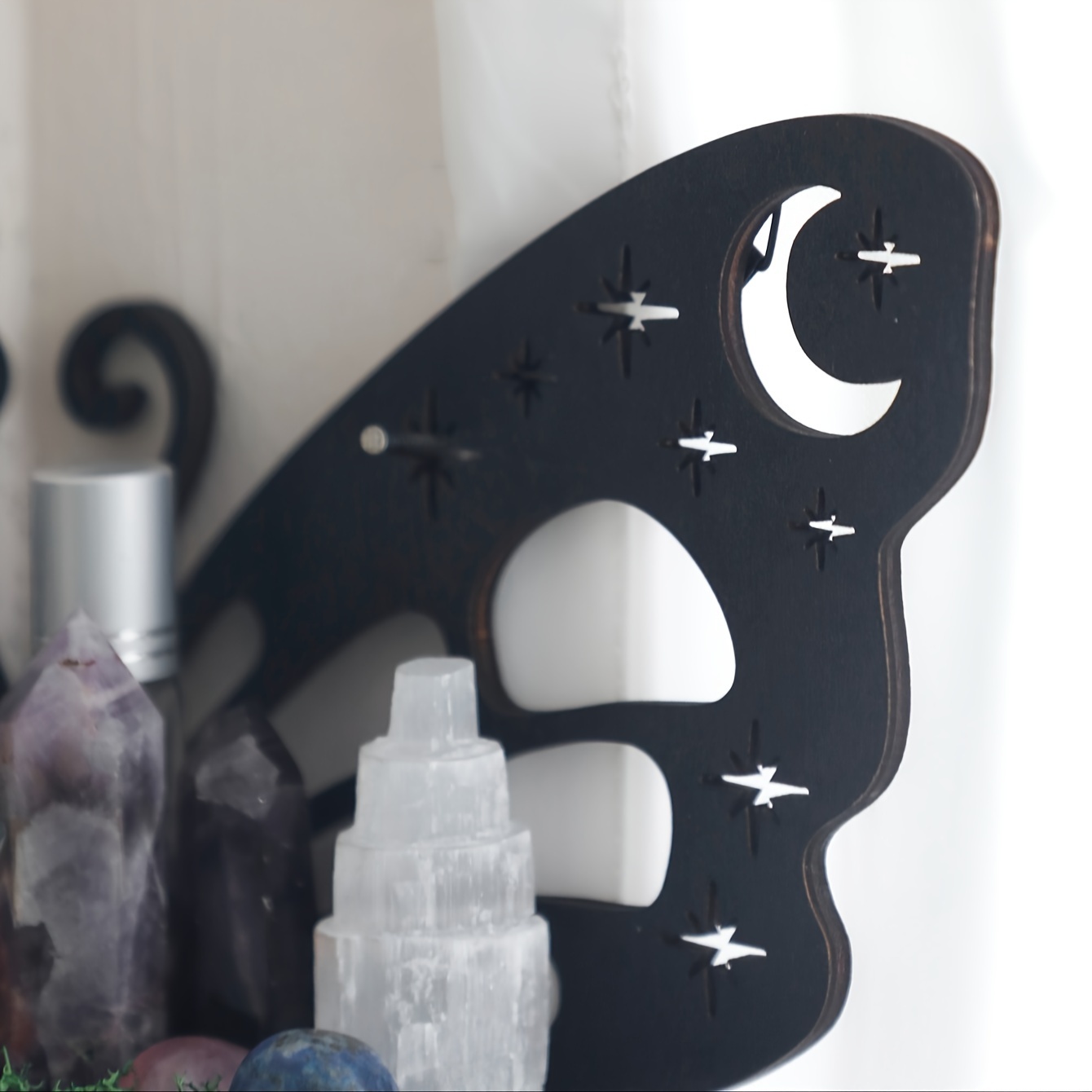 Rustic Style Wooden Butterfly & Lotus Wall Decoration Shelf