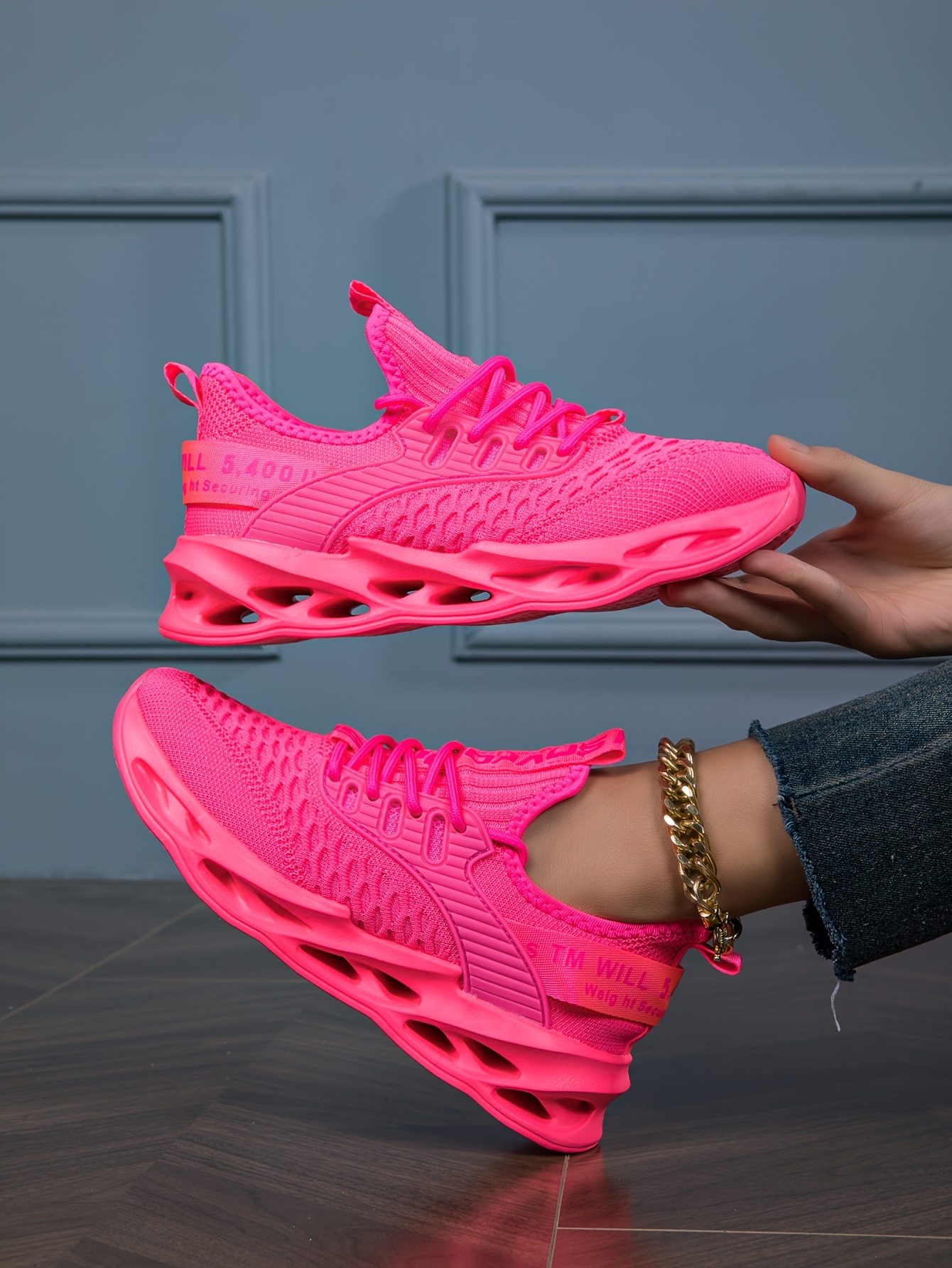 1 pair pink comfortable trendy hole laced casual shoes for men women lightweight breathable low top sneakers   versatile fashion shoes md sole mesh upper   commuting casual attire details 4