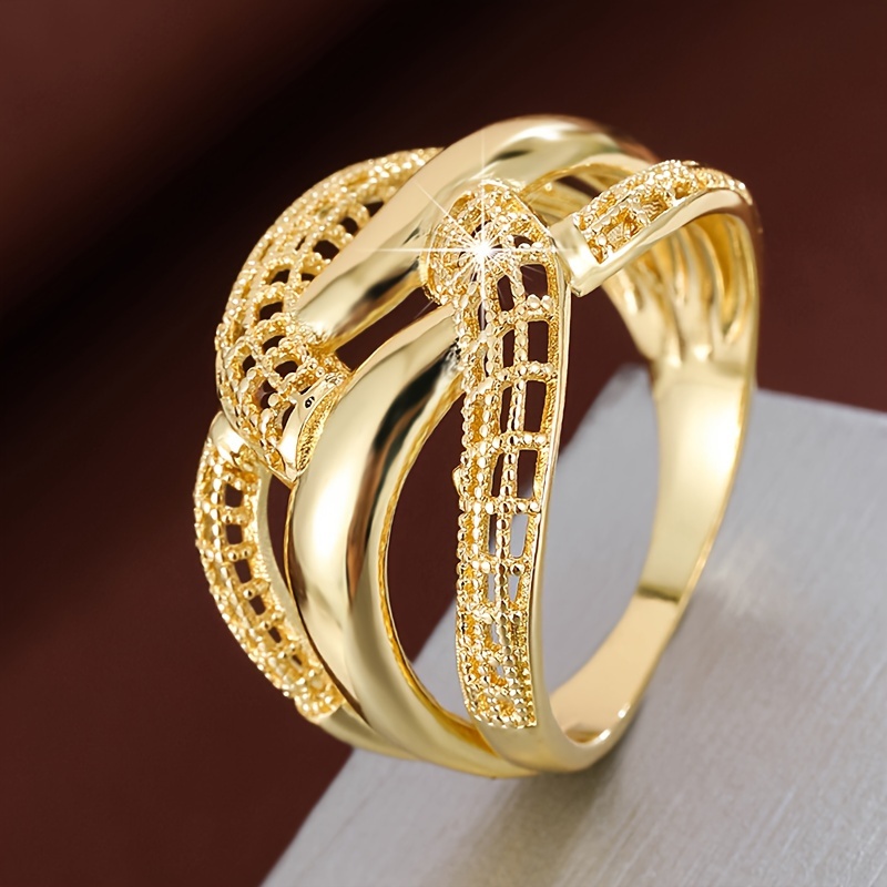 

1 Women's Ring With A Stylish Multi-thread Entwined Cut-out Design