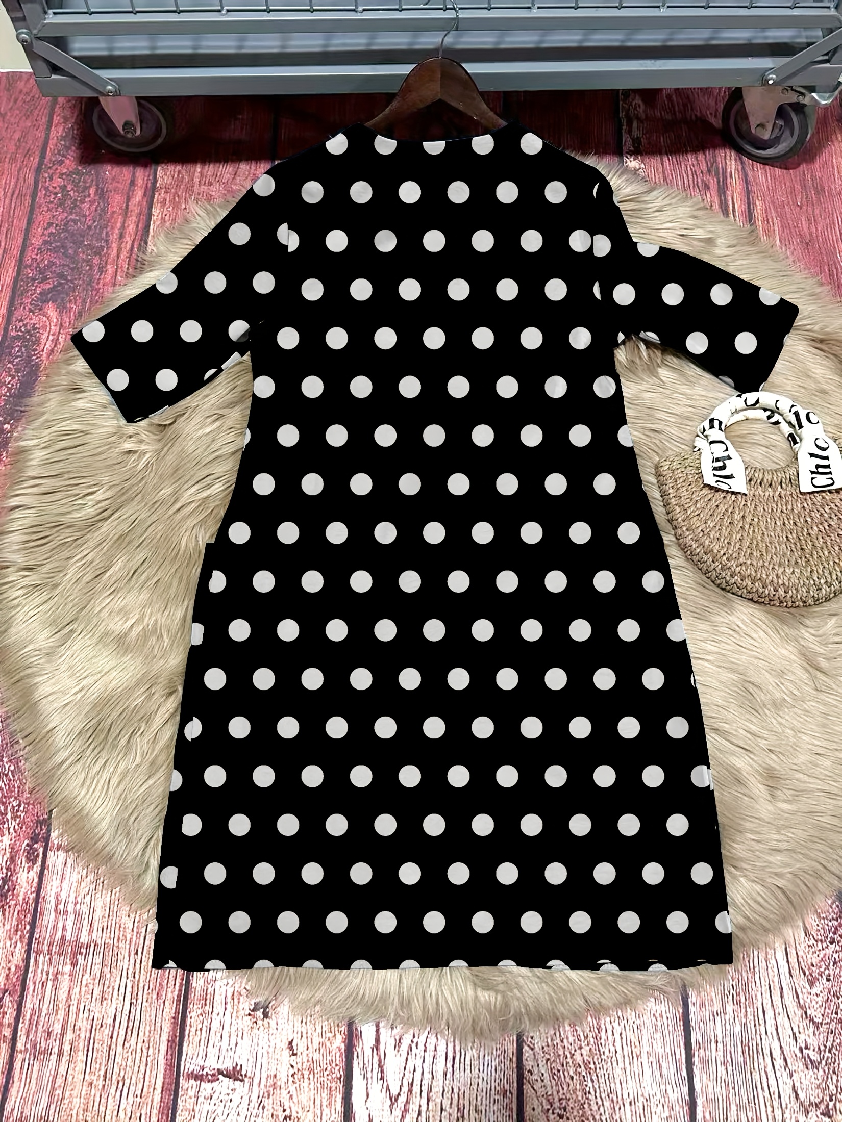 old navy black and white polka dot dress Black 1960s Polka Dot V-Neck Dress