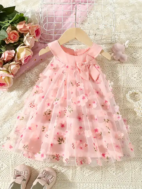 New Summer Girls' Dress with Full Petal Princess Mesh, Halter Neck, and Sweet Bow Detail New Summer Girls' Dress with Full Petal Princess Mesh, Halter Neck, and Sweet Bow Detail