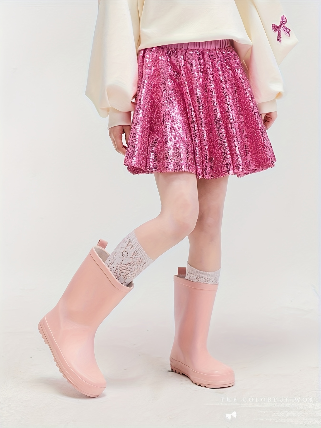 Une jolie jupe en tulle à paillettes avec un short * pour le street style,  les fêtes et * de Noël., image size:800x1067