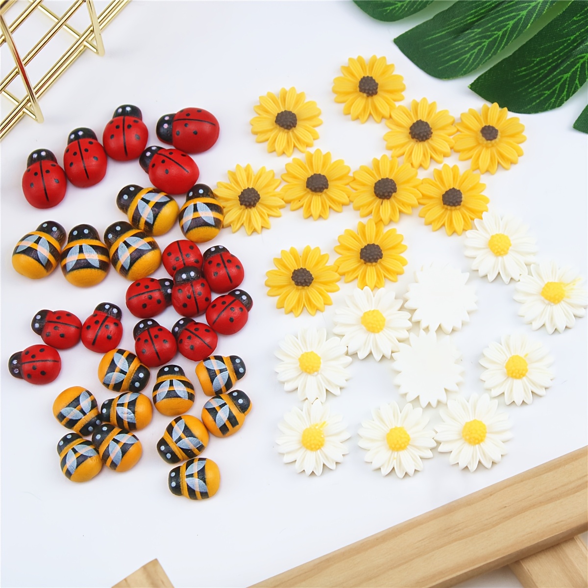 Image of 50 Self-adhesive Resin And Wood Composite Bees, Ladybugs, And Daisies For Diy Scrapbooking, Card Making, Decoration, Cartoon Ladybug Flowers, And Easter