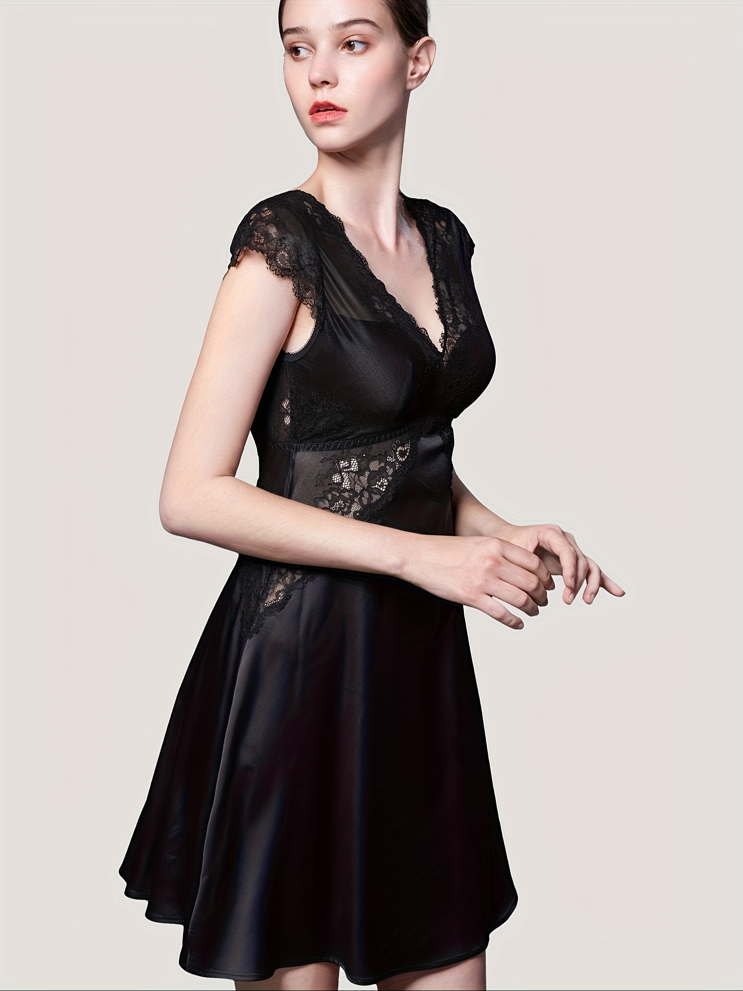 black bodycon midi dress long sleeve Fitted High-Neck with Belt Design Midi Dress Black / S