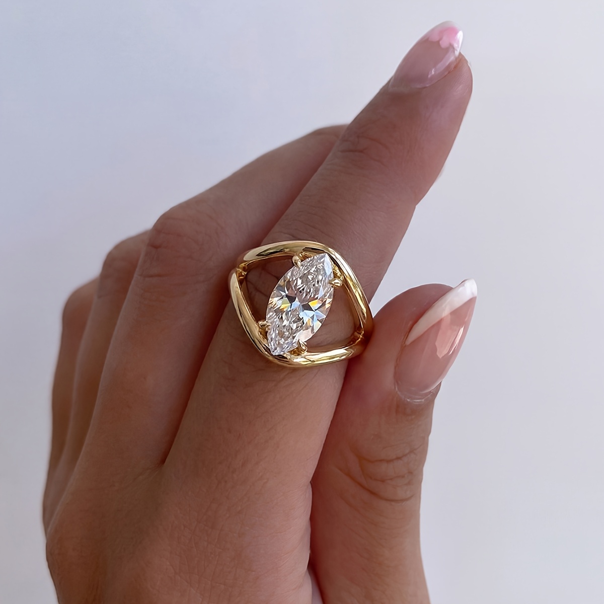 Women's Hollow Marquise Ring, Elegant Gift for All Occasions